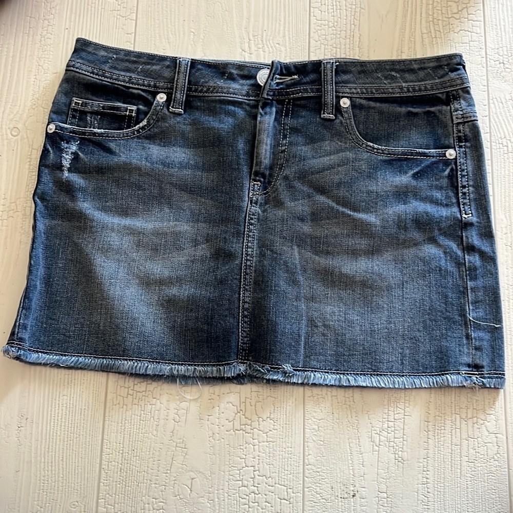London, Jean skirt